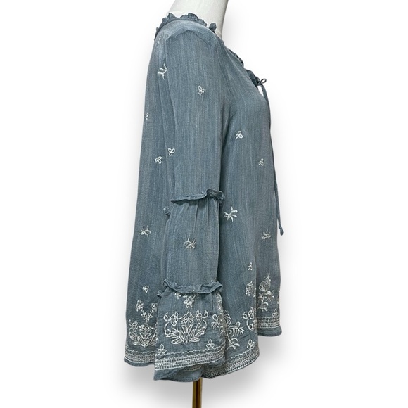 Fig & Flower Shirt Womens S Boho Bell Sleeve Floral Embroidery NWT - Picture 6 of 16